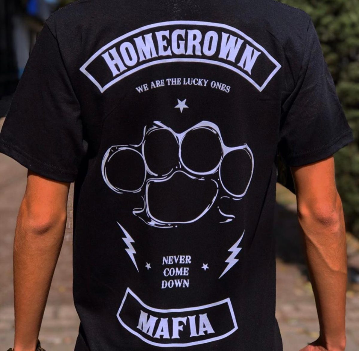 Playera Homegrown Negra manga corta