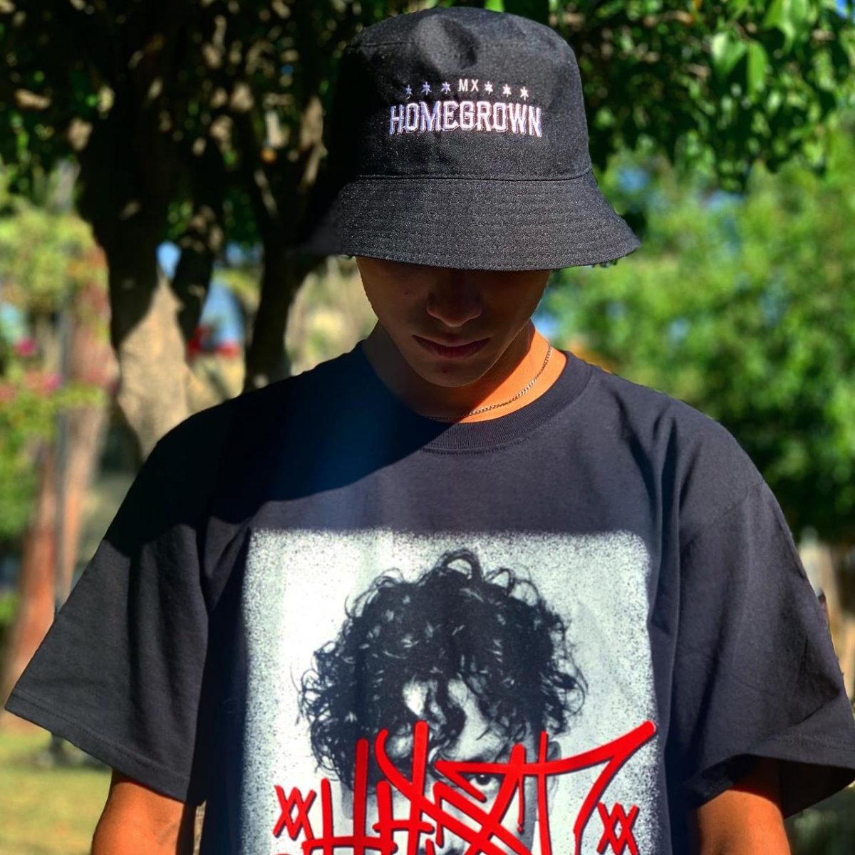 Bucket Negro Logo Alemán