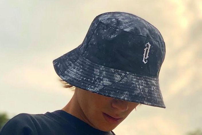 Bucket Tie Dye Eclipse